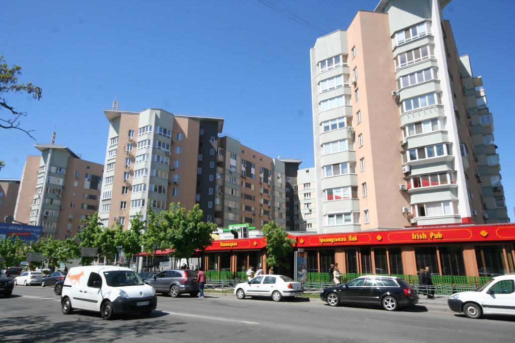 Inn Home Apartments - Livoberezhna Kiev Exterior photo