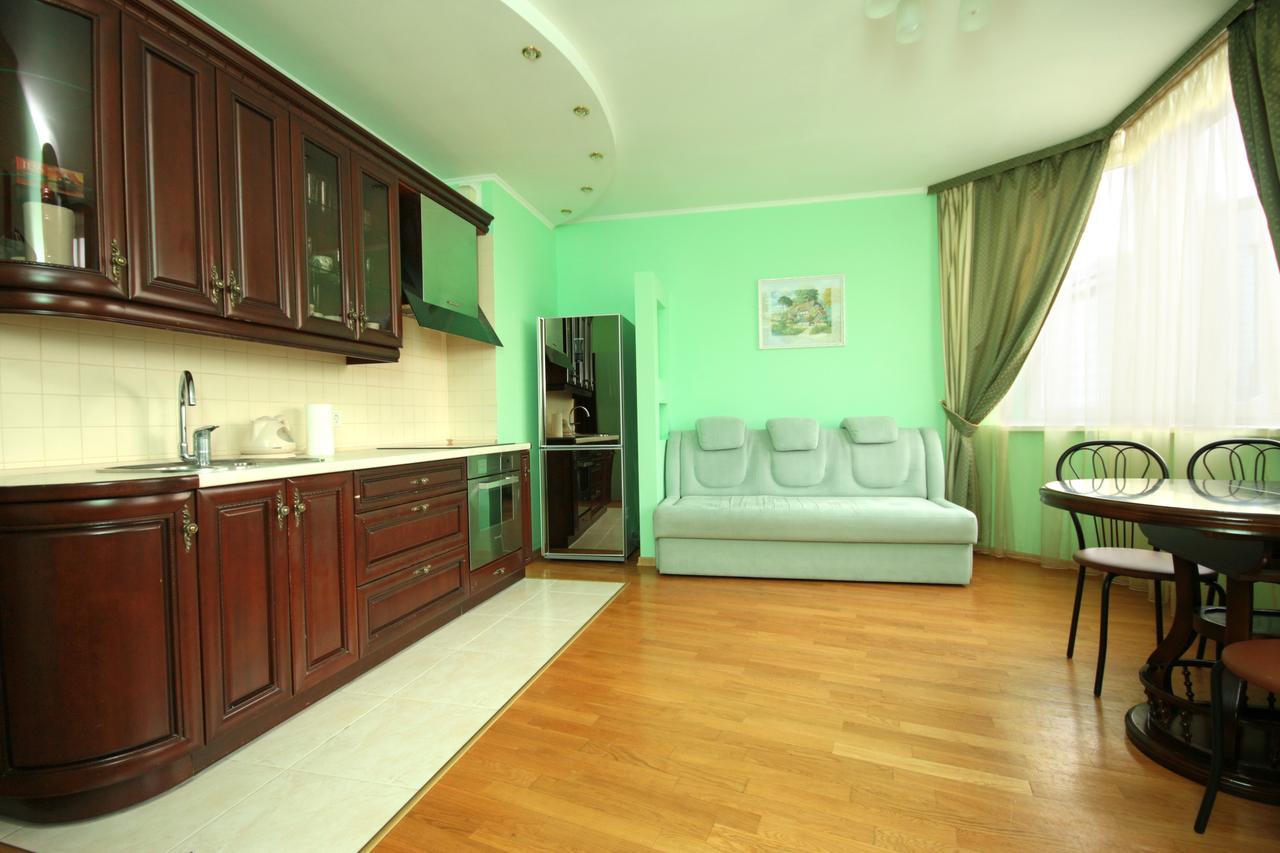 Inn Home Apartments - Livoberezhna Kiev Exterior photo